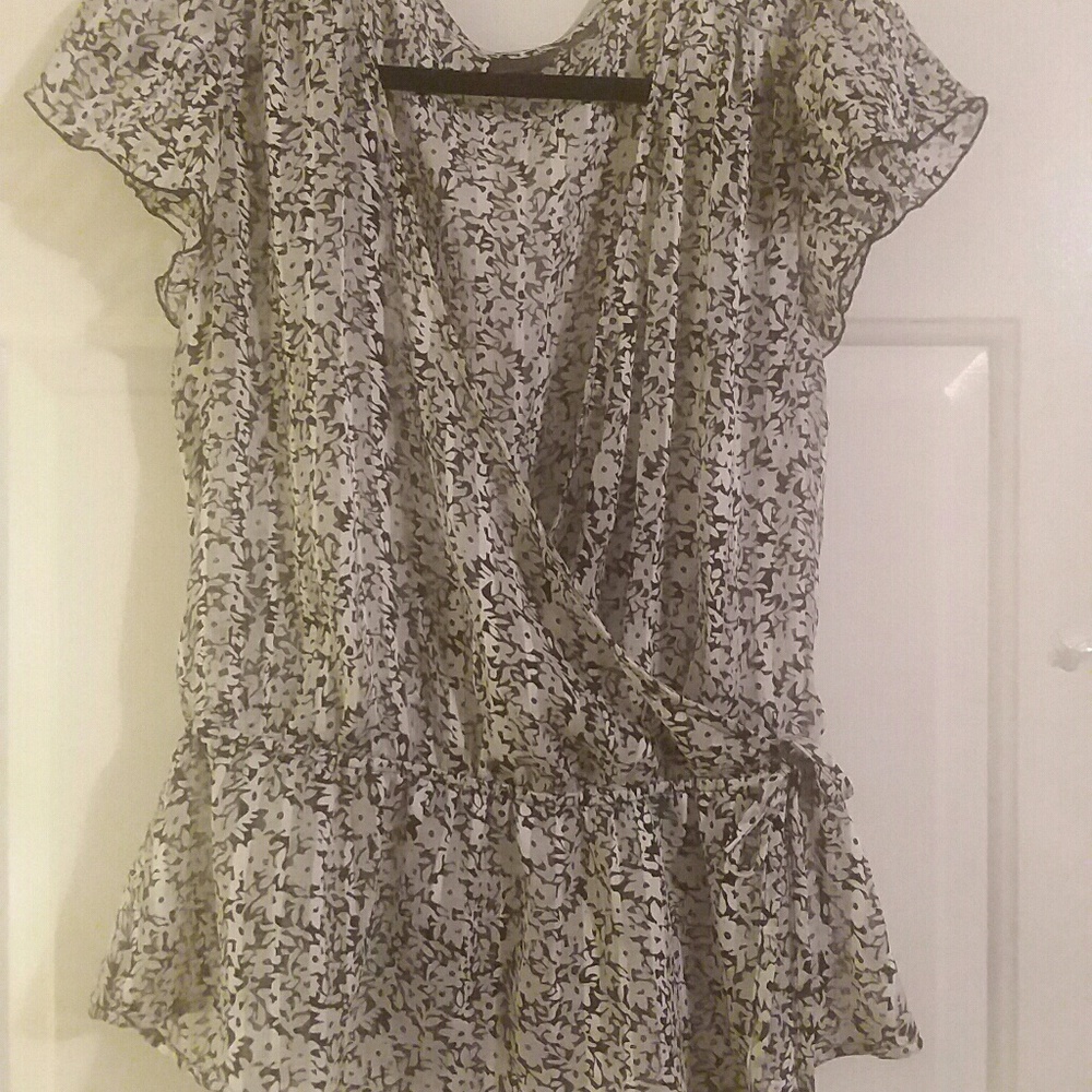 Covington Sheer Top size S